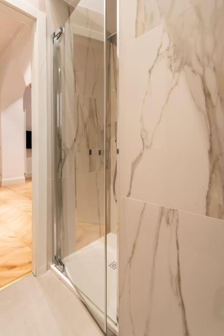 La Scala Suite-Luxury Apartment Milão Exterior foto